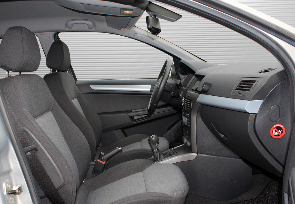 opel-interior-2